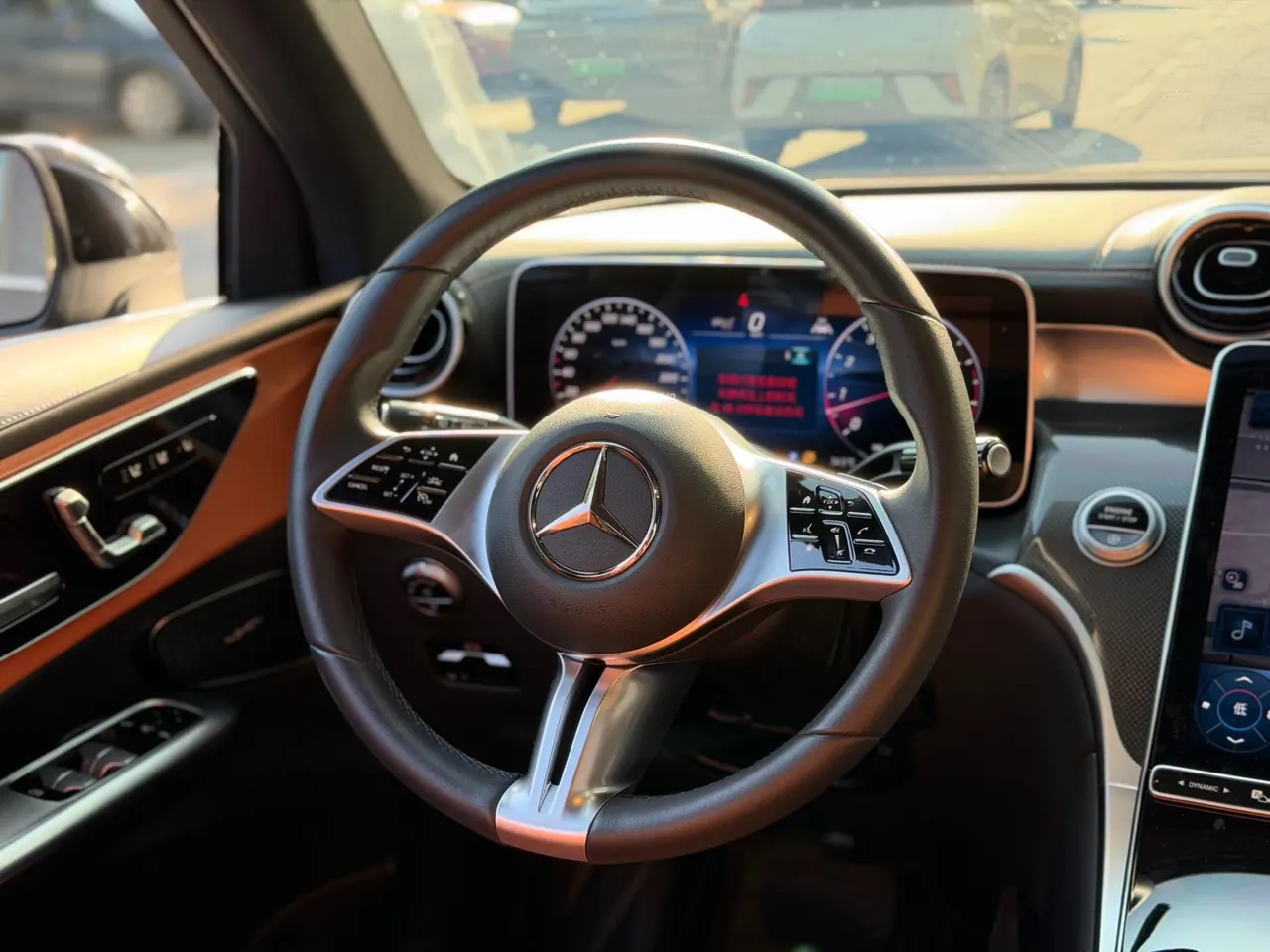 Mercedes Benz 2025 GLC 260 L 4MATIC 48V 2.0T Dynamic 5-seat Automatic Gear 8
