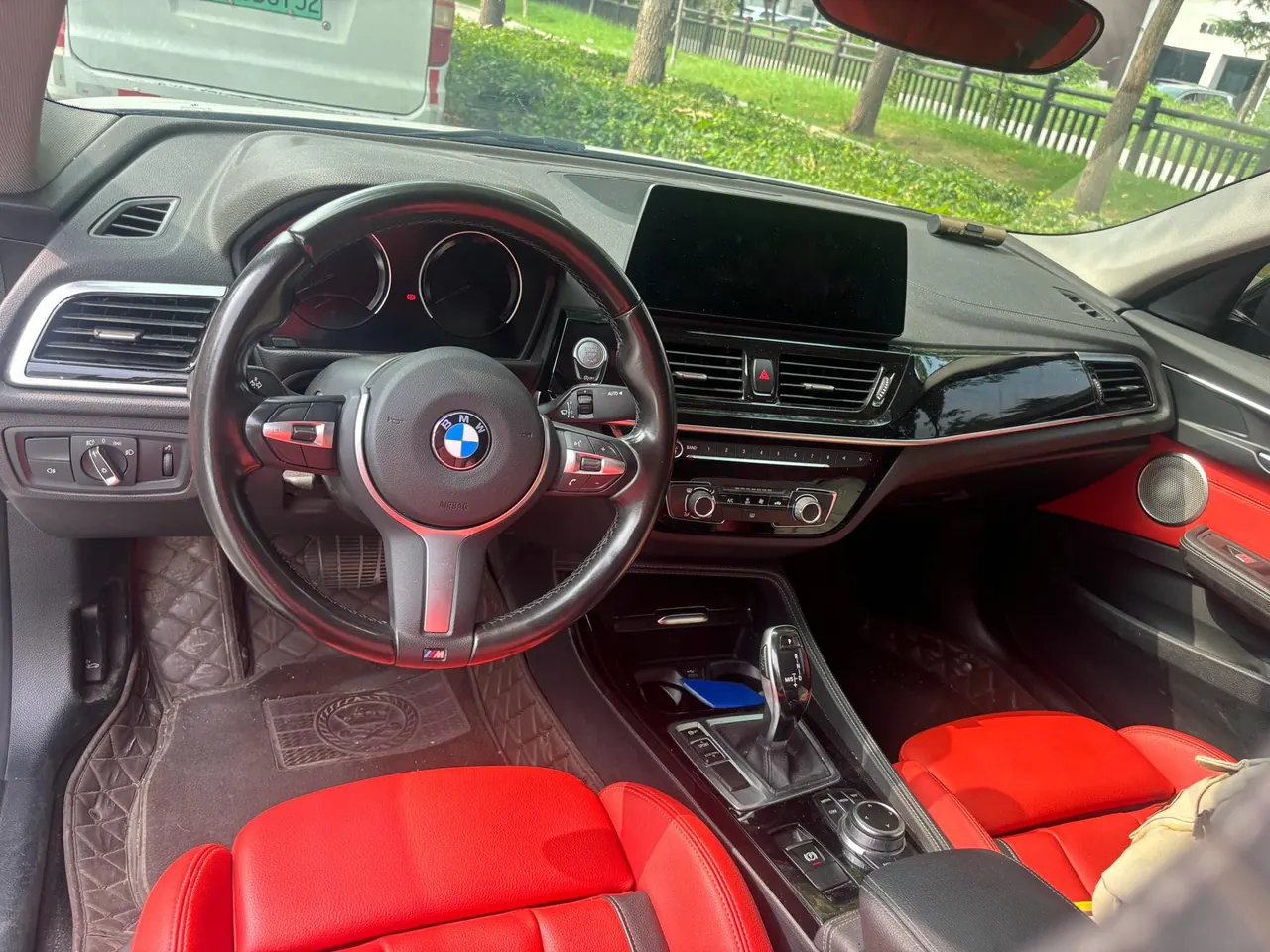 BMW 1 Series 2022 125i 2.0T M Sports Obsidian Night Edition Automatic Gear 3