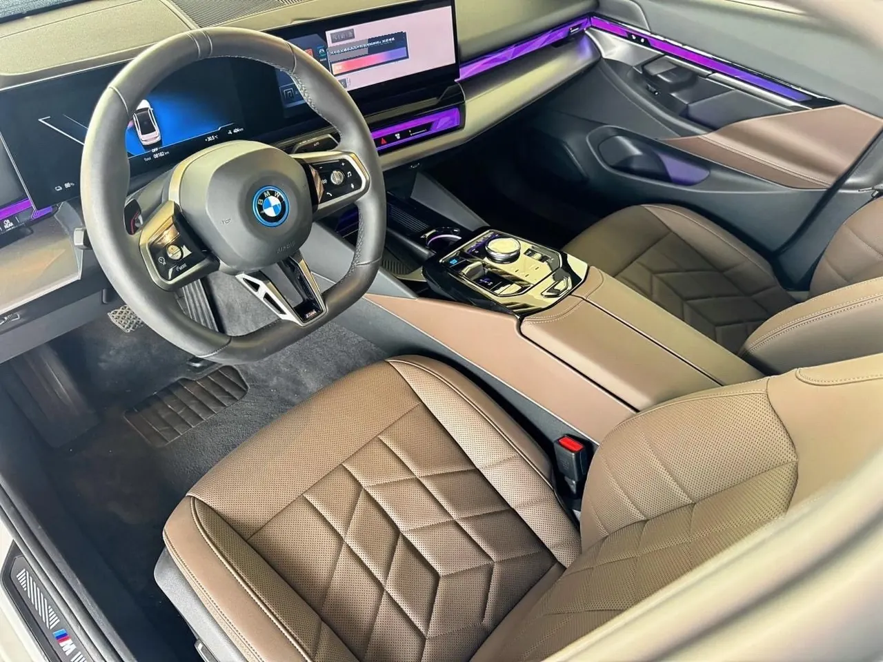 BMW 2025 i5 eDrive 35L M sports suit automatic gear 10