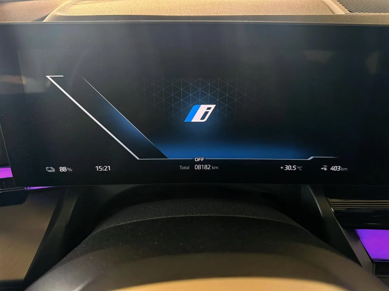 BMW 2025 i5 eDrive 35L M sports suit automatic gear 14