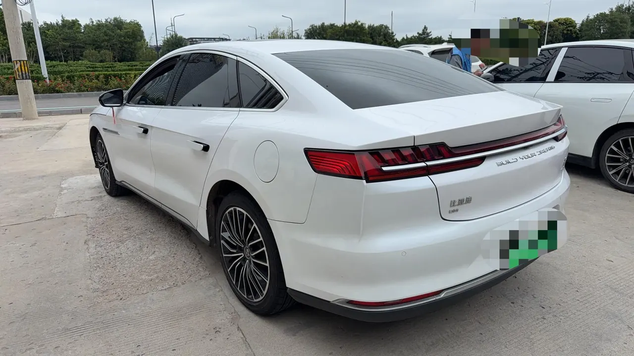 BYD 2020 Han DM 2.0T 4-wheel drive performance version noble automatic gear 5