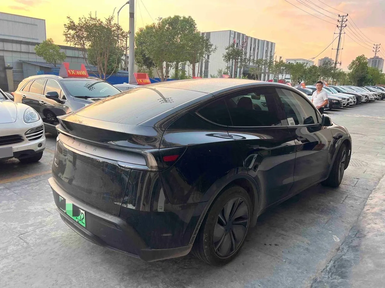 Tesla 2025 Model Y rear-wheel drive version automatic transmission 5