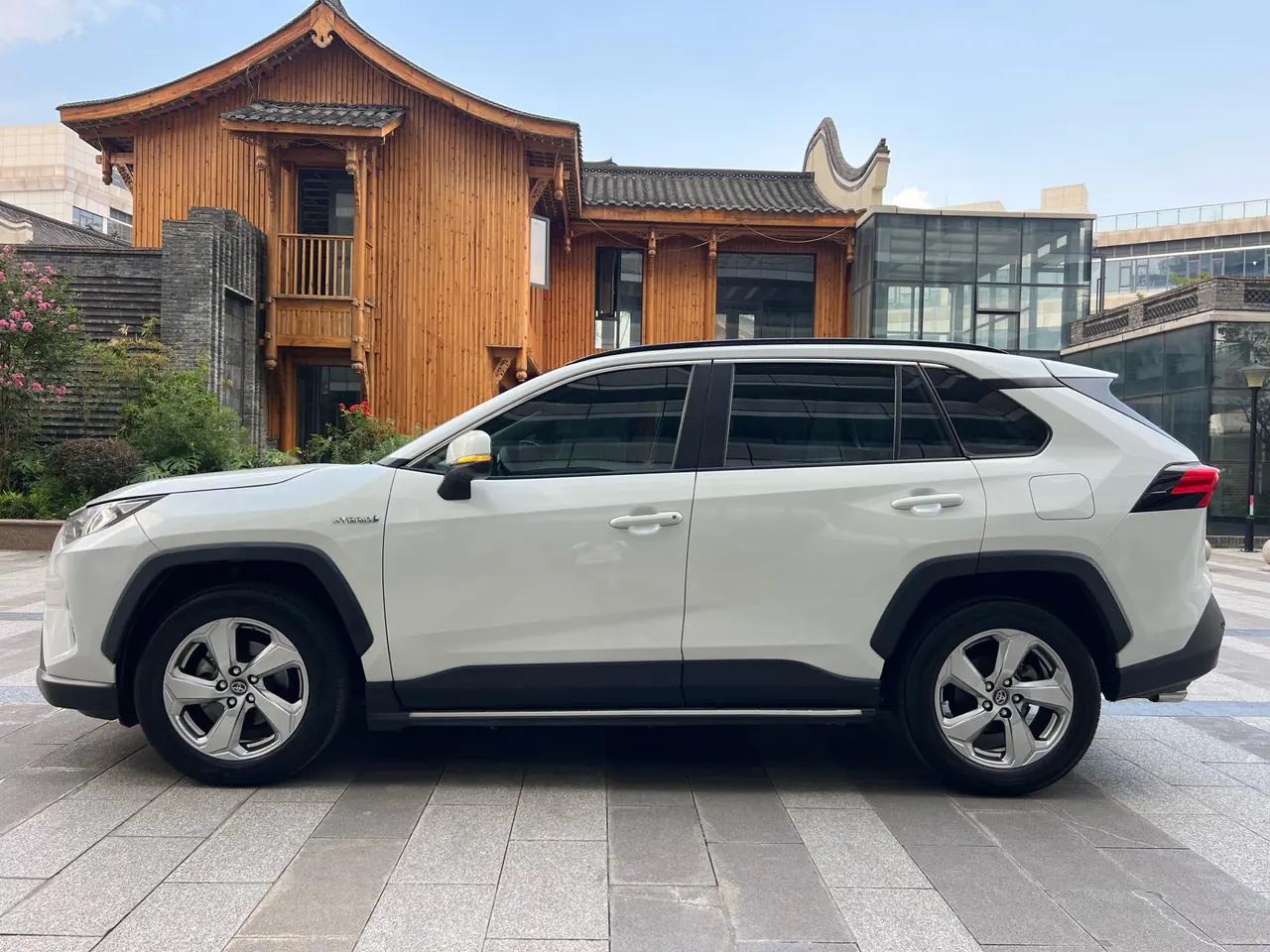 Toyota 2020 RAV4 Rongfang Double Engine 2.5 Stepless Two-Drive Elite Automatic Gear 3