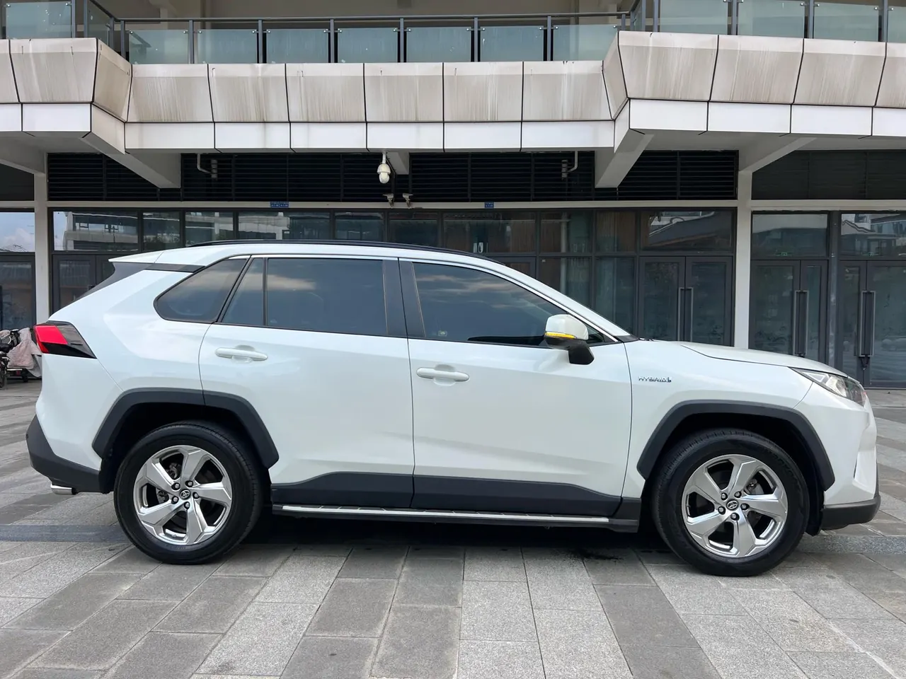 Toyota 2020 RAV4 Rongfang Double Engine 2.5 Stepless Two-Drive Elite Automatic Gear 4