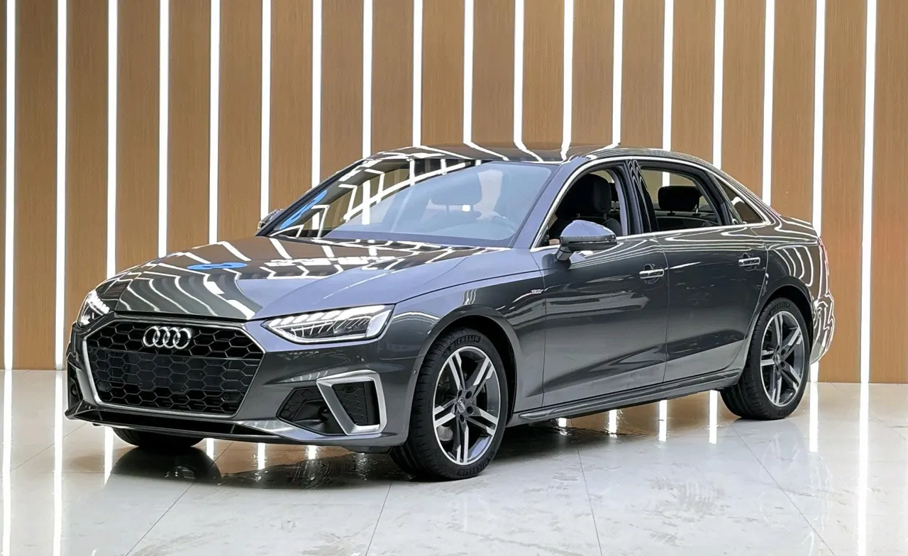 Open image lightbox: Audi 2020 A4L 2.0TFSI 40TFSI Deluxe Dynamic Automatic