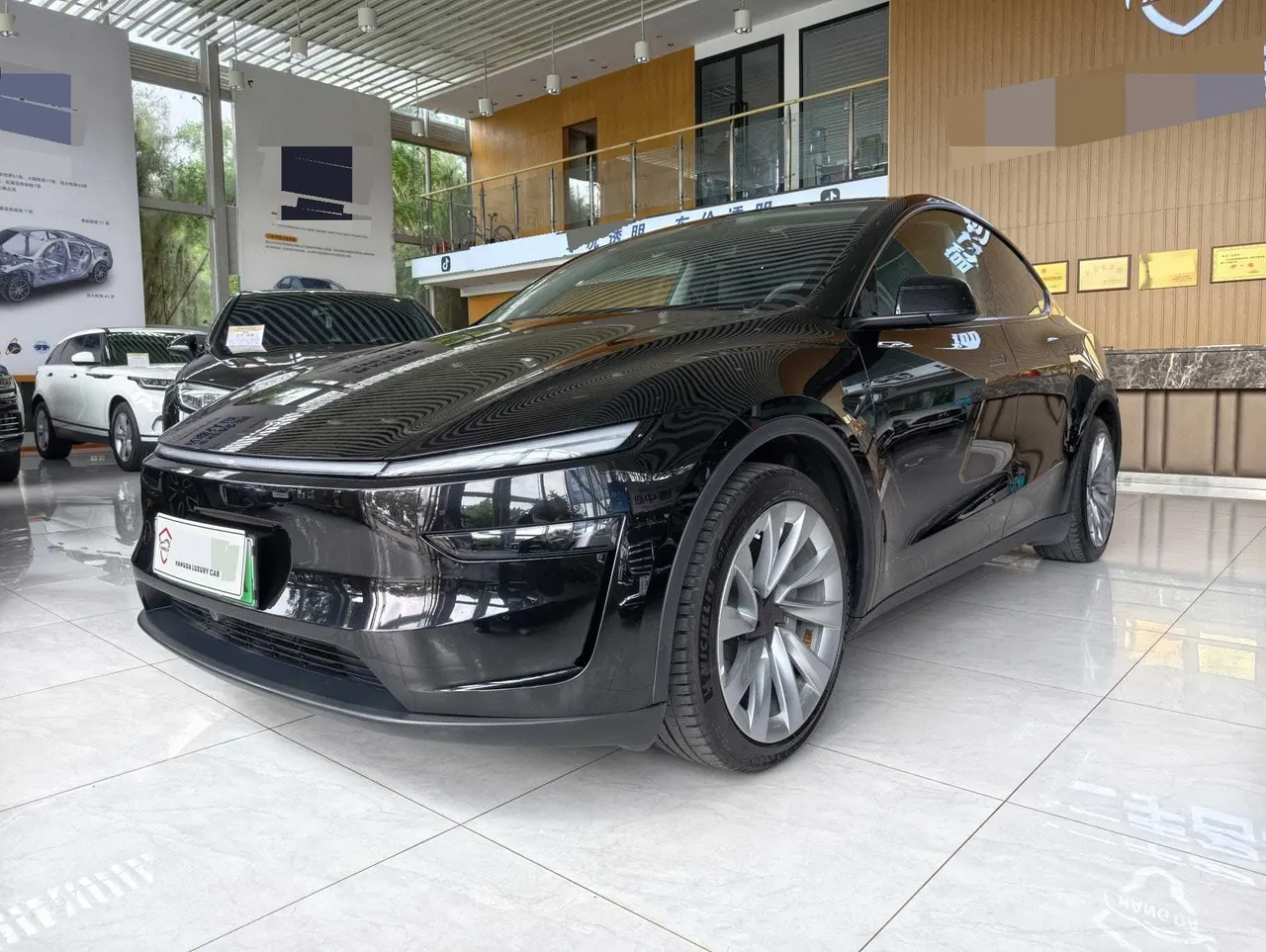 Open image lightbox: Tesla 2024 Model Y rear-wheel drive version automatic transmission