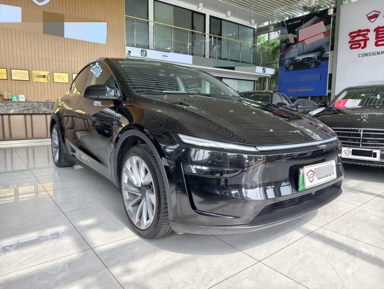Tesla 2024 Model Y rear-wheel drive version automatic transmission 3