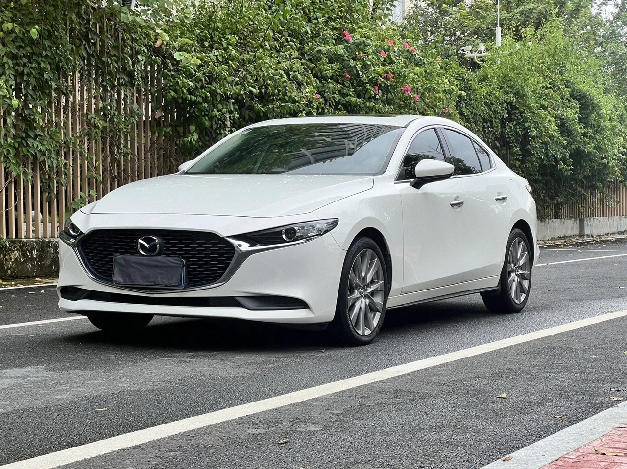 打开图片灯箱:Mazda 3 Oncorsela 2020 Mazda 3 Oncorsela-sedan 2.0 elegant automatic gear