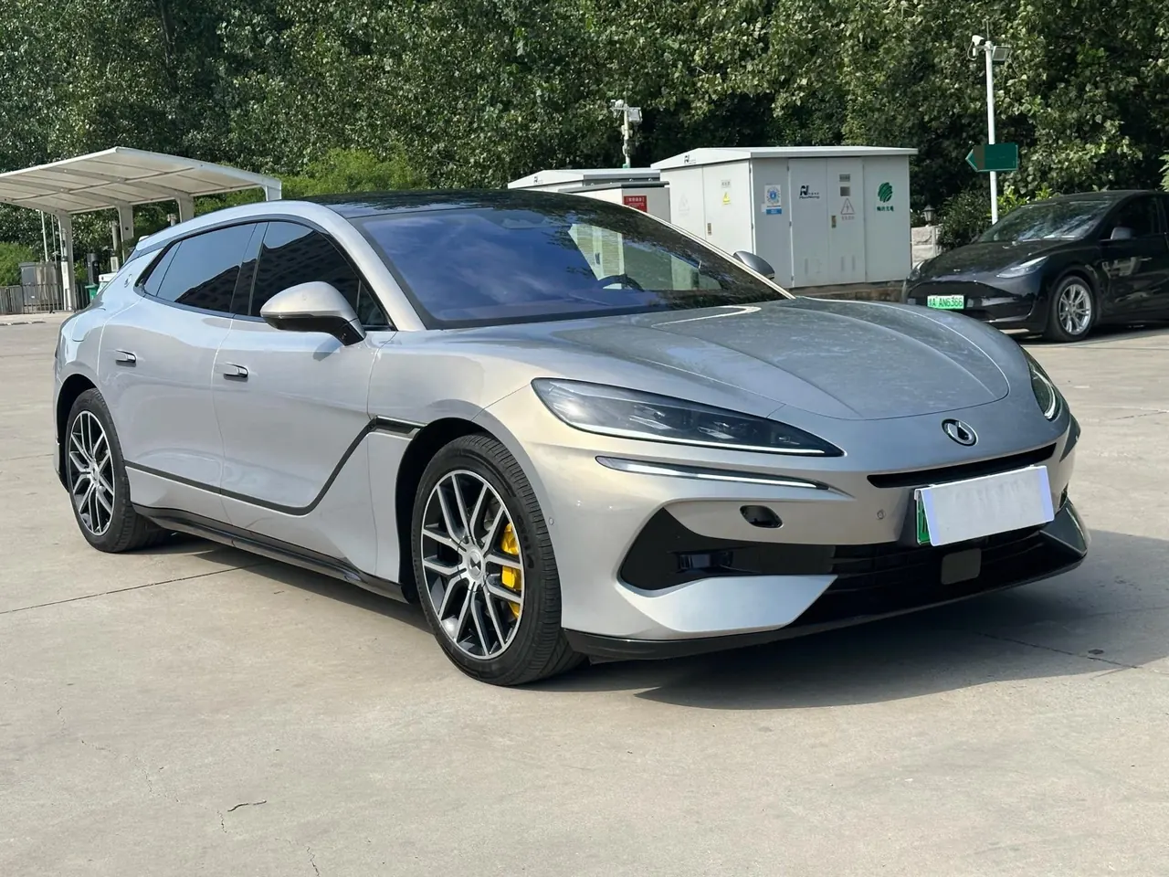 Denza 2024 Denza Z9GT 2.0T stepless 1100 four-wheel drive Max version automatic gear 3