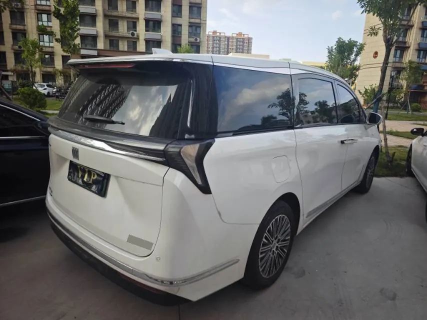 Buick 2024 GL8 Lu Zun PHEV 1.5T Smart Edition 7-seat Automatic Gear 9