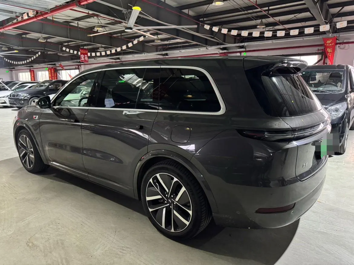 Li 2023 L9 Pro Edition Automatic Gear 4