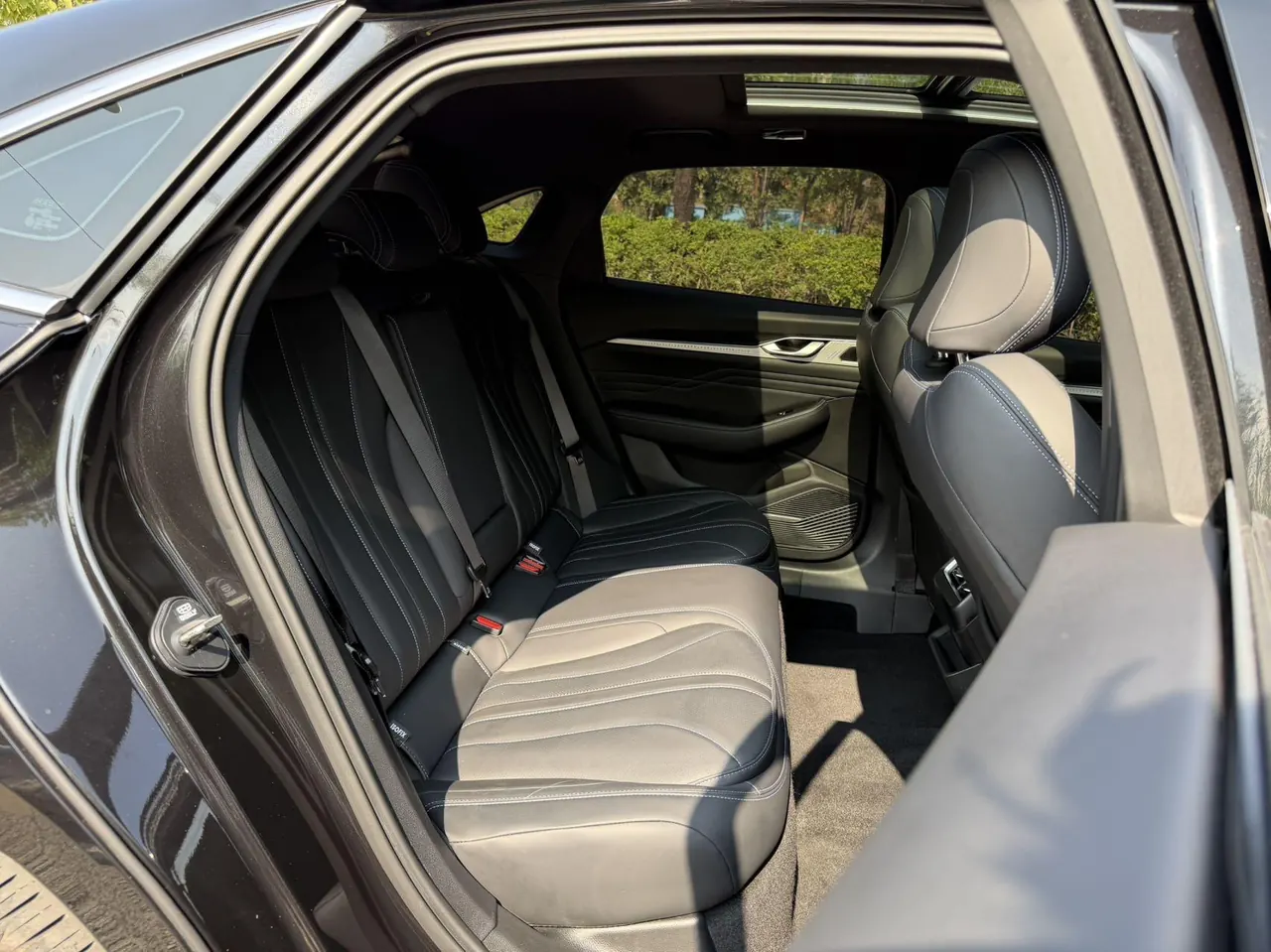 Geely 2025 Star Rui 1.5TD Oriental Obsidian Kunlun Edition Automatic Gear 17