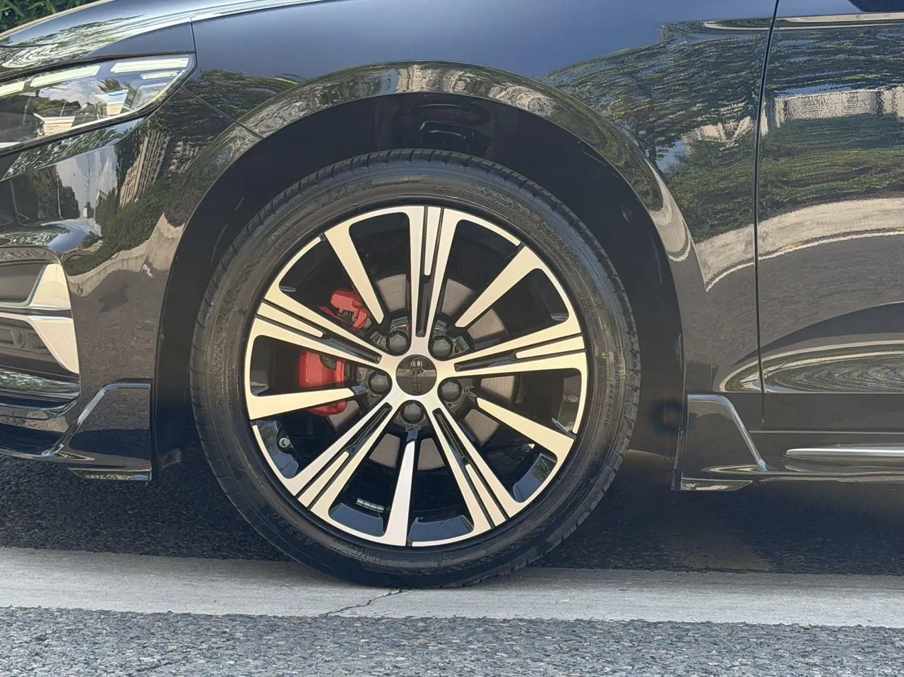 Geely 2025 Star Rui 1.5TD Oriental Obsidian Kunlun Edition Automatic Gear 21