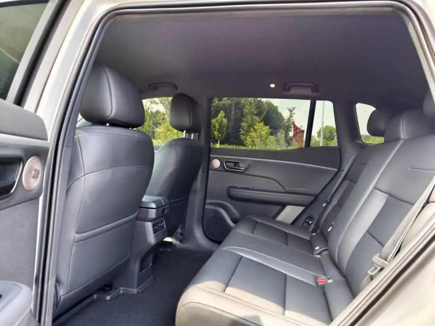 Toyota 2025 Platinum Intelligence 3X 520 Pro Automatic Gear 4