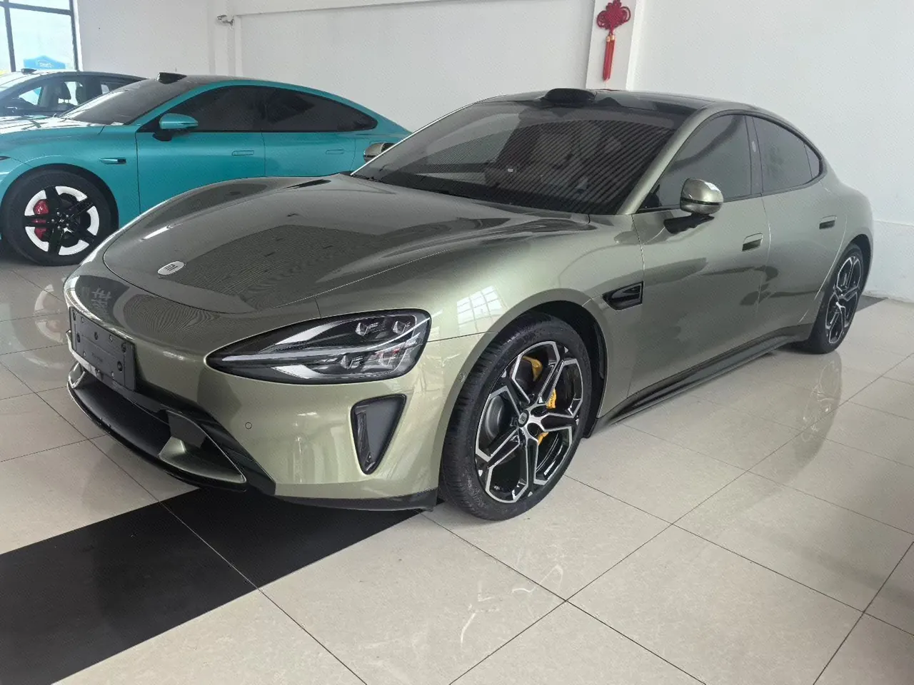打开图片灯箱:MI 2024 SU 7 830km Rear Drive Ultra Long Endurance High-end Smart Drive Pro Edition Automatic Gear