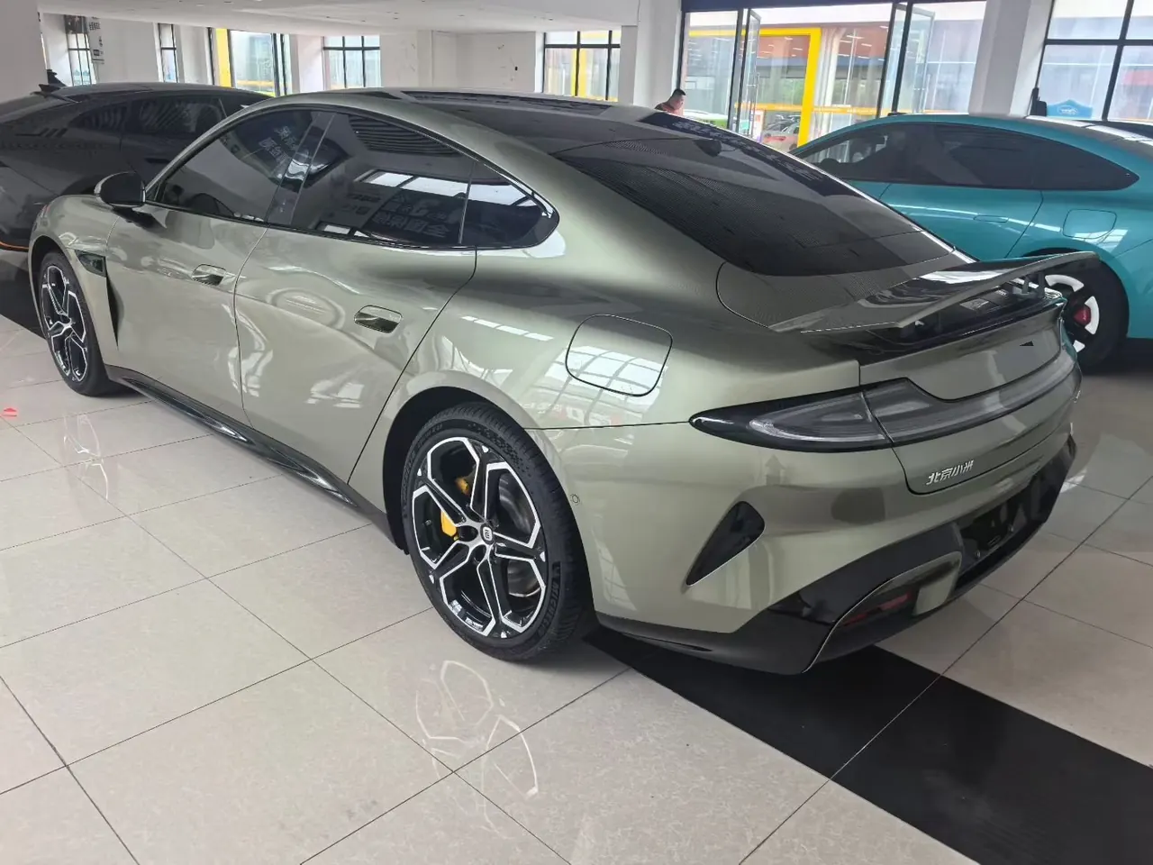 MI 2024 SU 7 830km Rear Drive Ultra Long Endurance High-end Smart Drive Pro Edition Automatic Gear 7