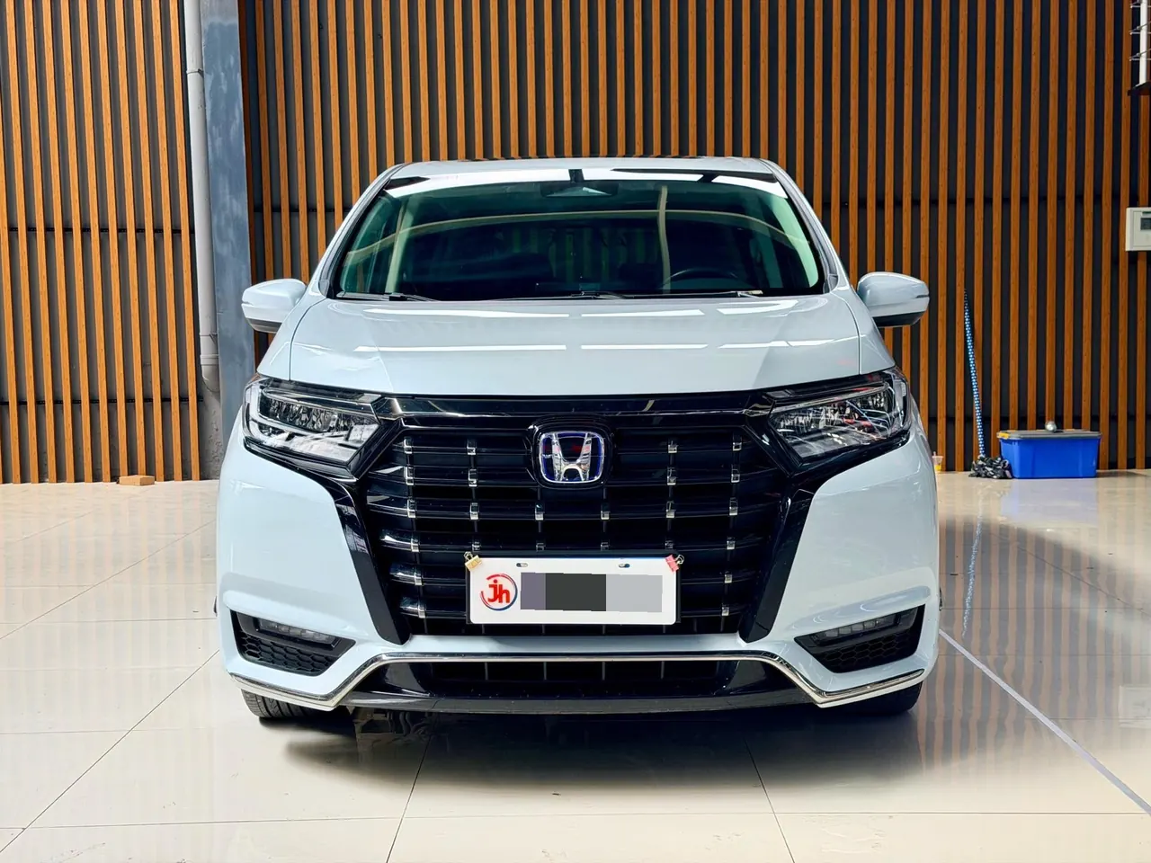 Honda 2024 Alishen e:HEV 2.0 Stepless Deluxe Automatic Gear 2