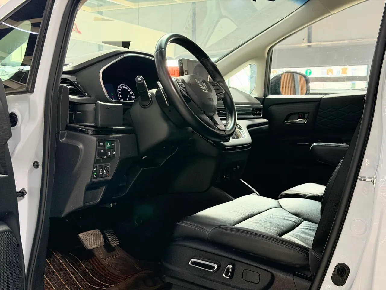 Honda 2024 Alishen e:HEV 2.0 Stepless Deluxe Automatic Gear 6