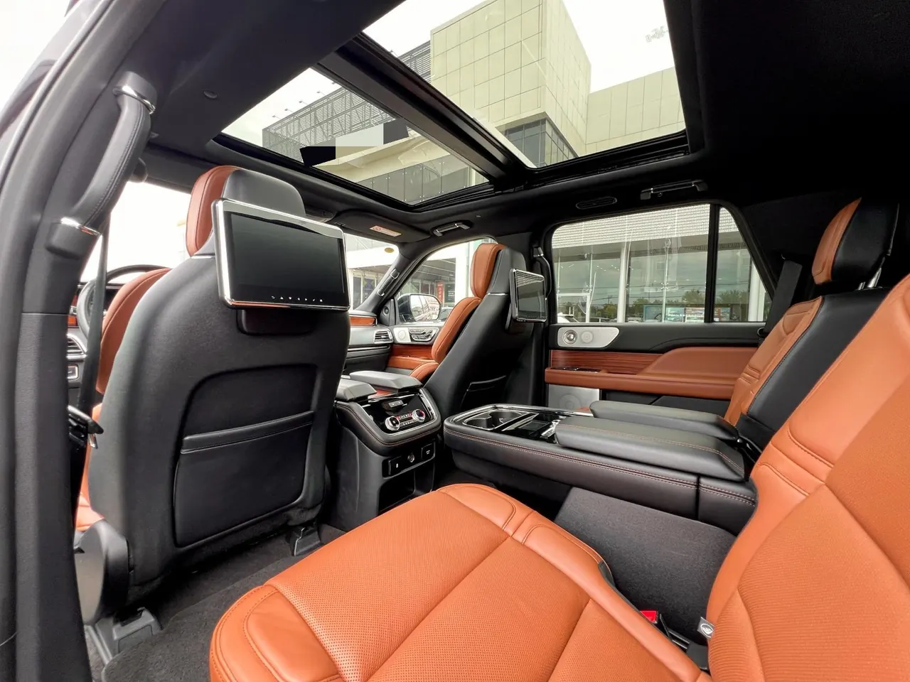 Lincoln Navigator (Imported) 2020 Navigator 3.5T Distinguished Edition Automatic Gear 4