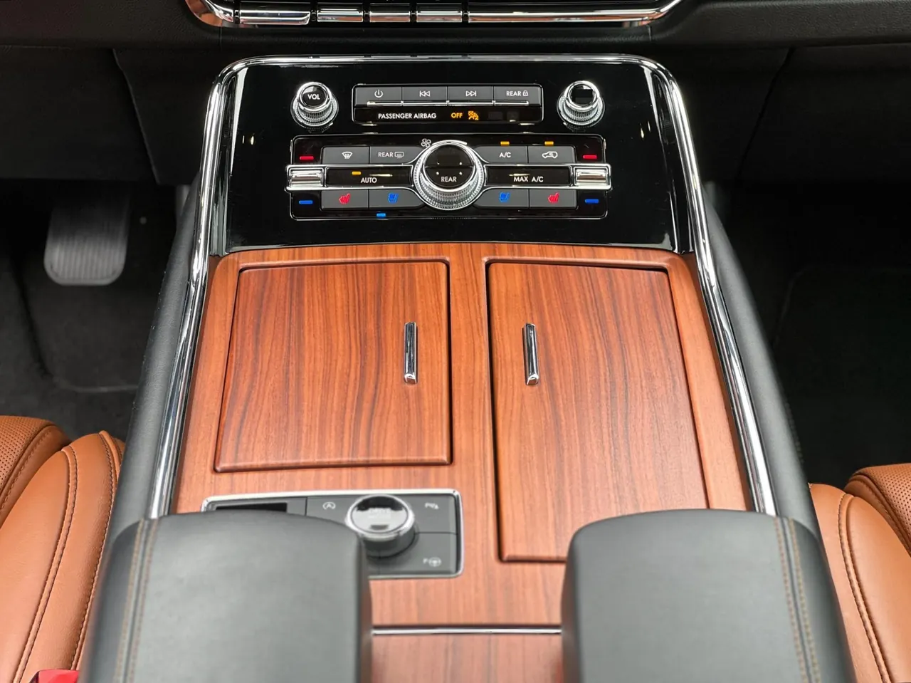 Lincoln Navigator (Imported) 2020 Navigator 3.5T Distinguished Edition Automatic Gear 6