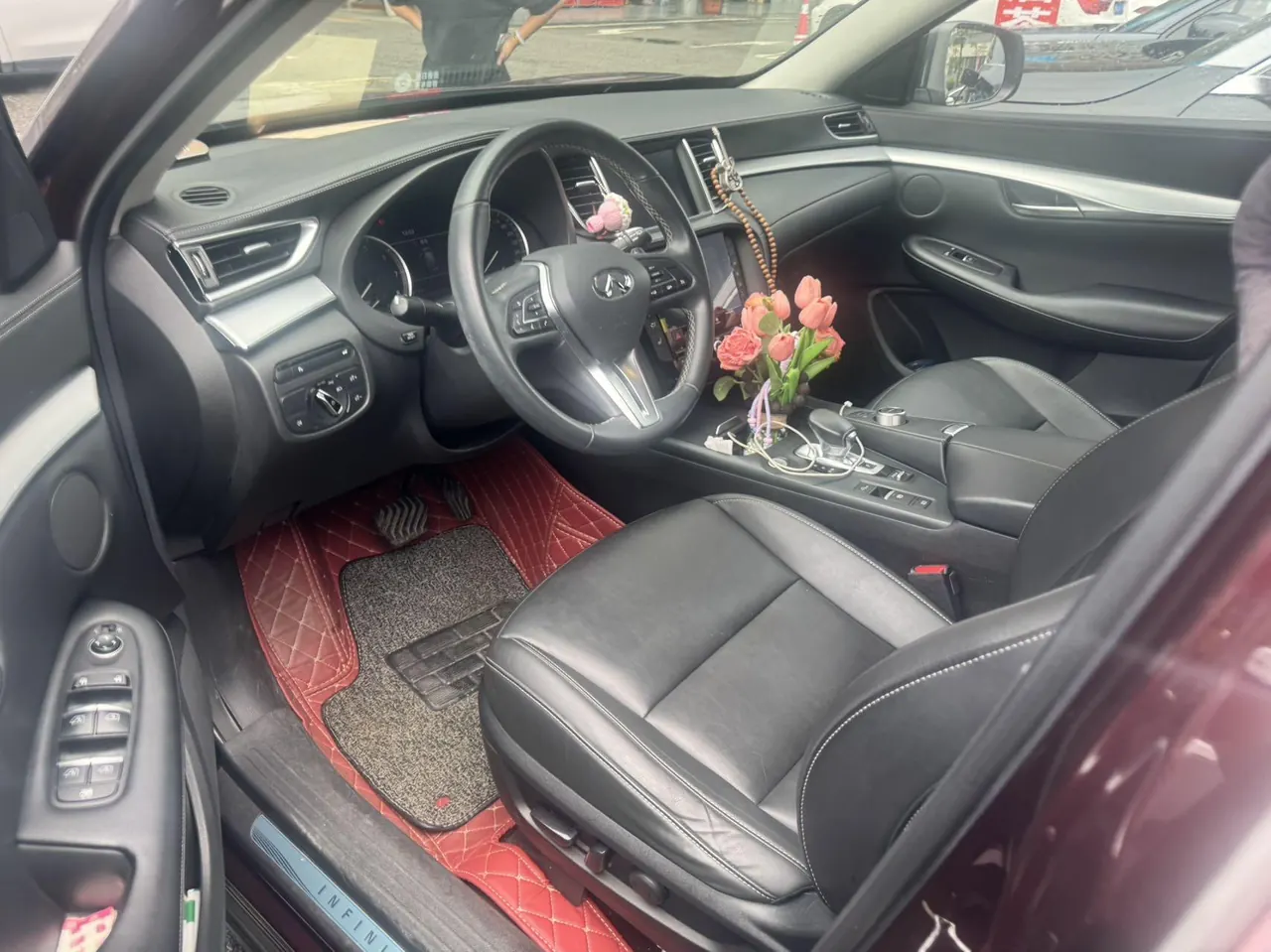 Infiniti 2020 QX50 2.0T stepless two-wheel drive fashion version of automatic gear 3