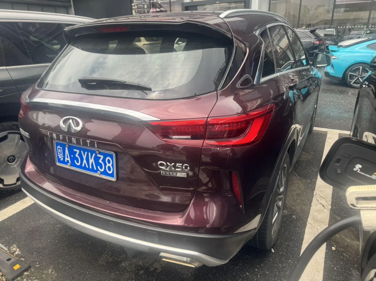 Infiniti 2020 QX50 2.0T stepless two-wheel drive fashion version of automatic gear 5