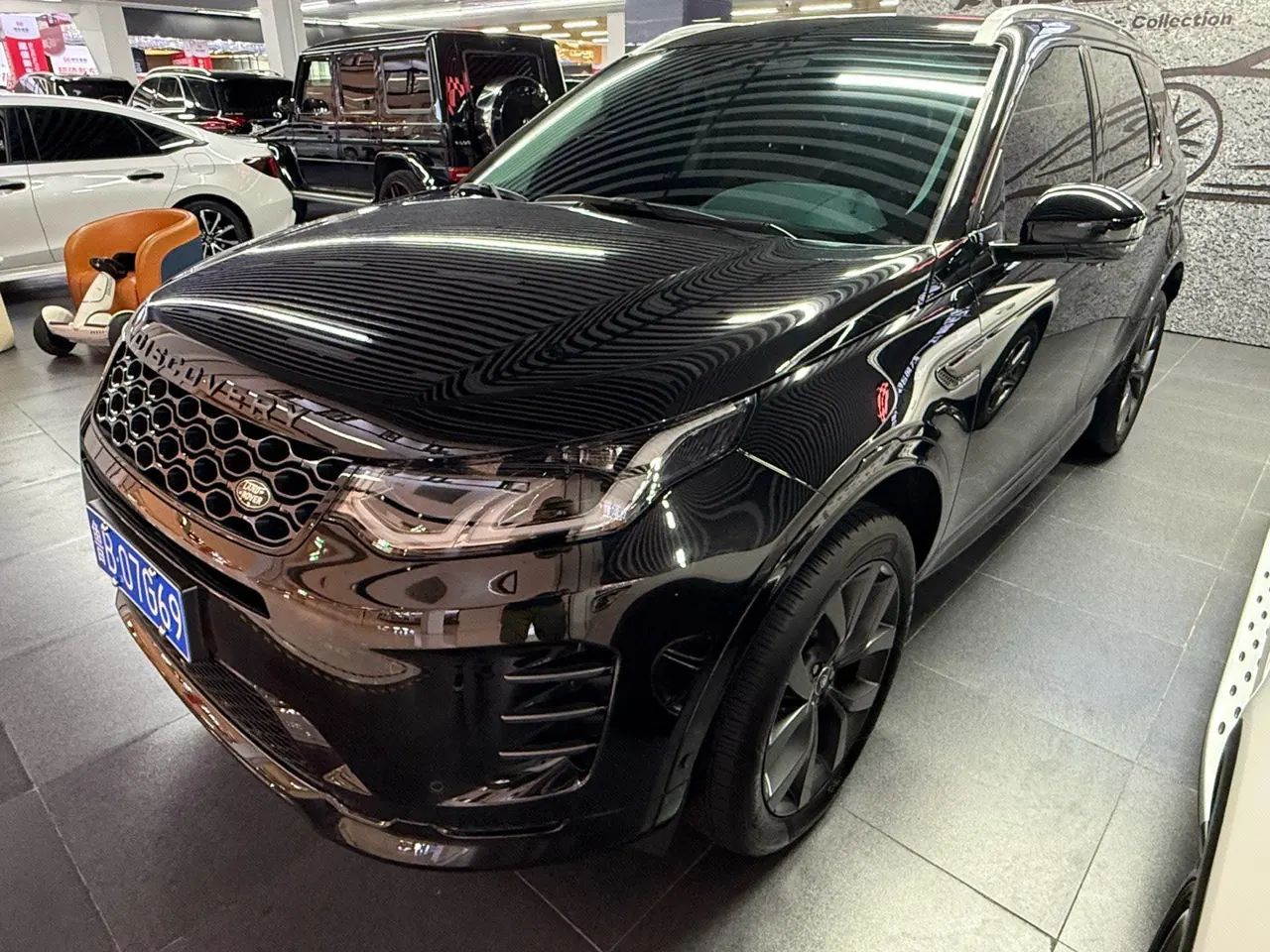 打开图片灯箱:Land Rover 2025 Discovery Sports Edition 48V 2.0T 249PS Special Edition Automatic Gear
