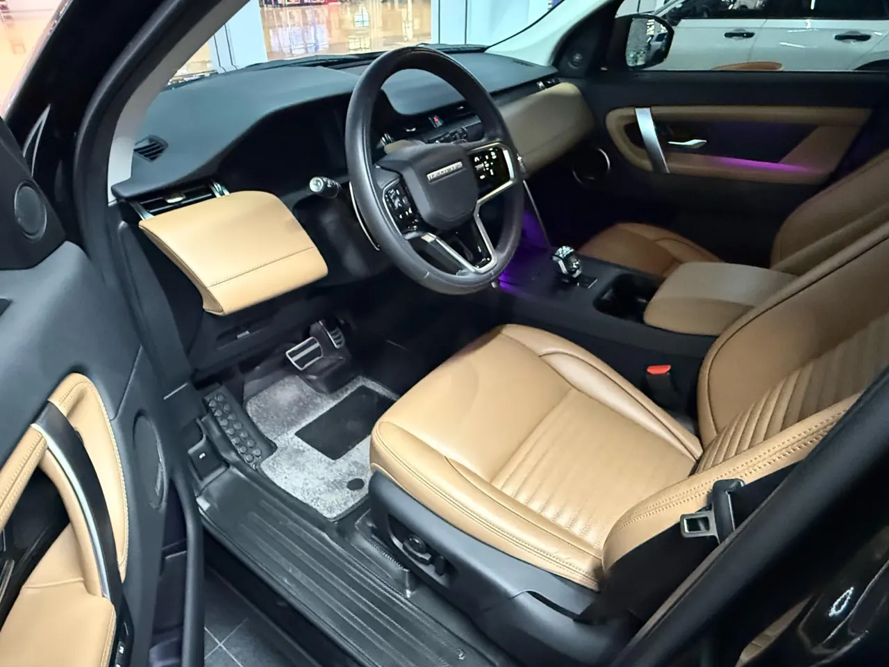 Land Rover 2025 Discovery Sports Edition 48V 2.0T 249PS Special Edition Automatic Gear 2