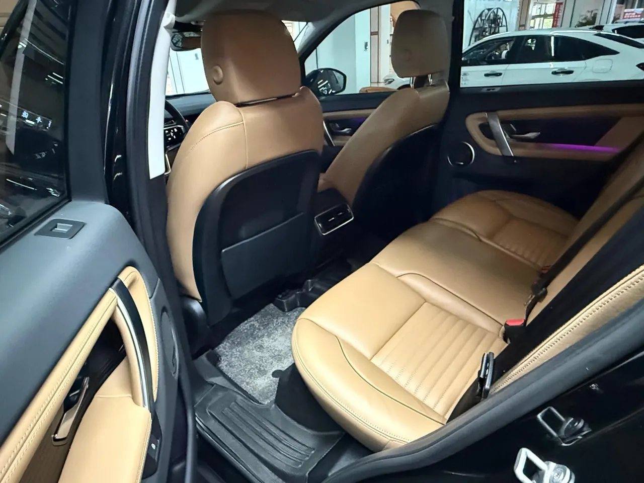 Land Rover 2025 Discovery Sports Edition 48V 2.0T 249PS Special Edition Automatic Gear 3