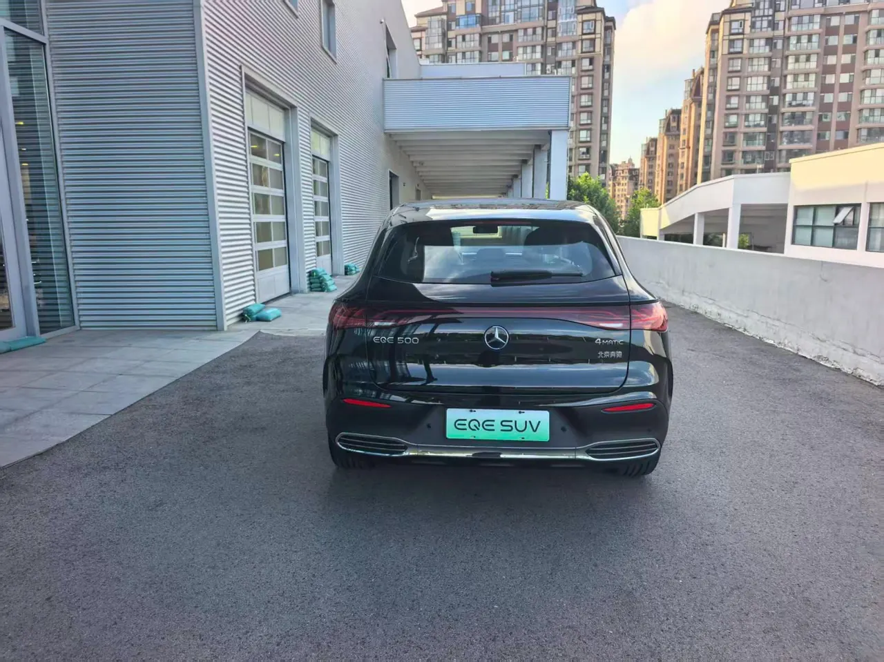 Mercedes Benz 2024 EQE SUV 500 4MATIC EQE SUV 500 4MATIC Deluxe Edition Automatic 4