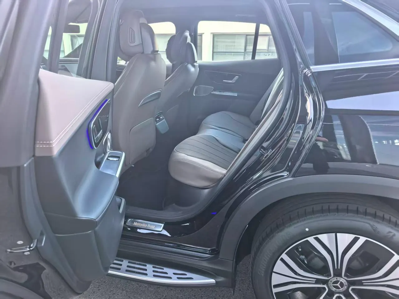 Mercedes Benz 2024 EQE SUV 500 4MATIC EQE SUV 500 4MATIC Deluxe Edition Automatic 7