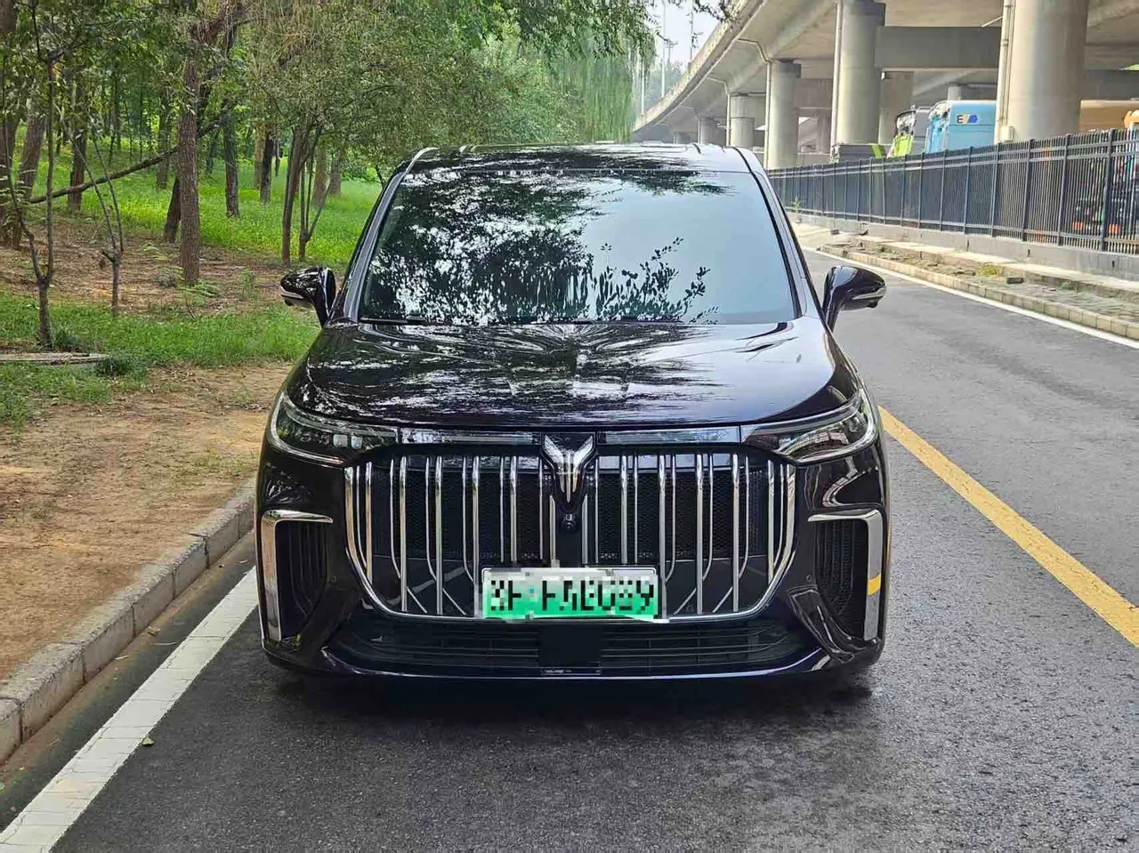 Voyah 2024 dreamers PHEV 1.5T long endurance flagship automatic gear 2