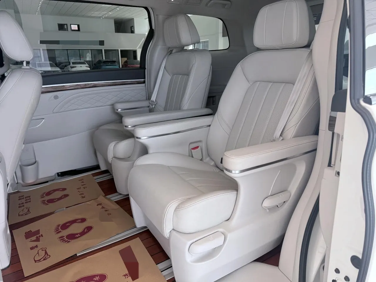 Chuanqi 2020 GM8 2.0T 390T Pilot Premium Edition Automatic Gear 3