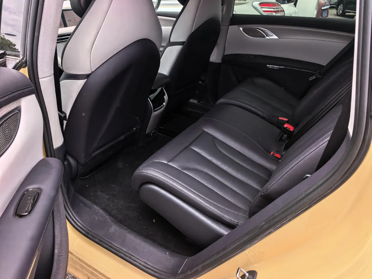 IM 2023 IM LS7 90kWh Elite Rear Drive Edition Automatic 3