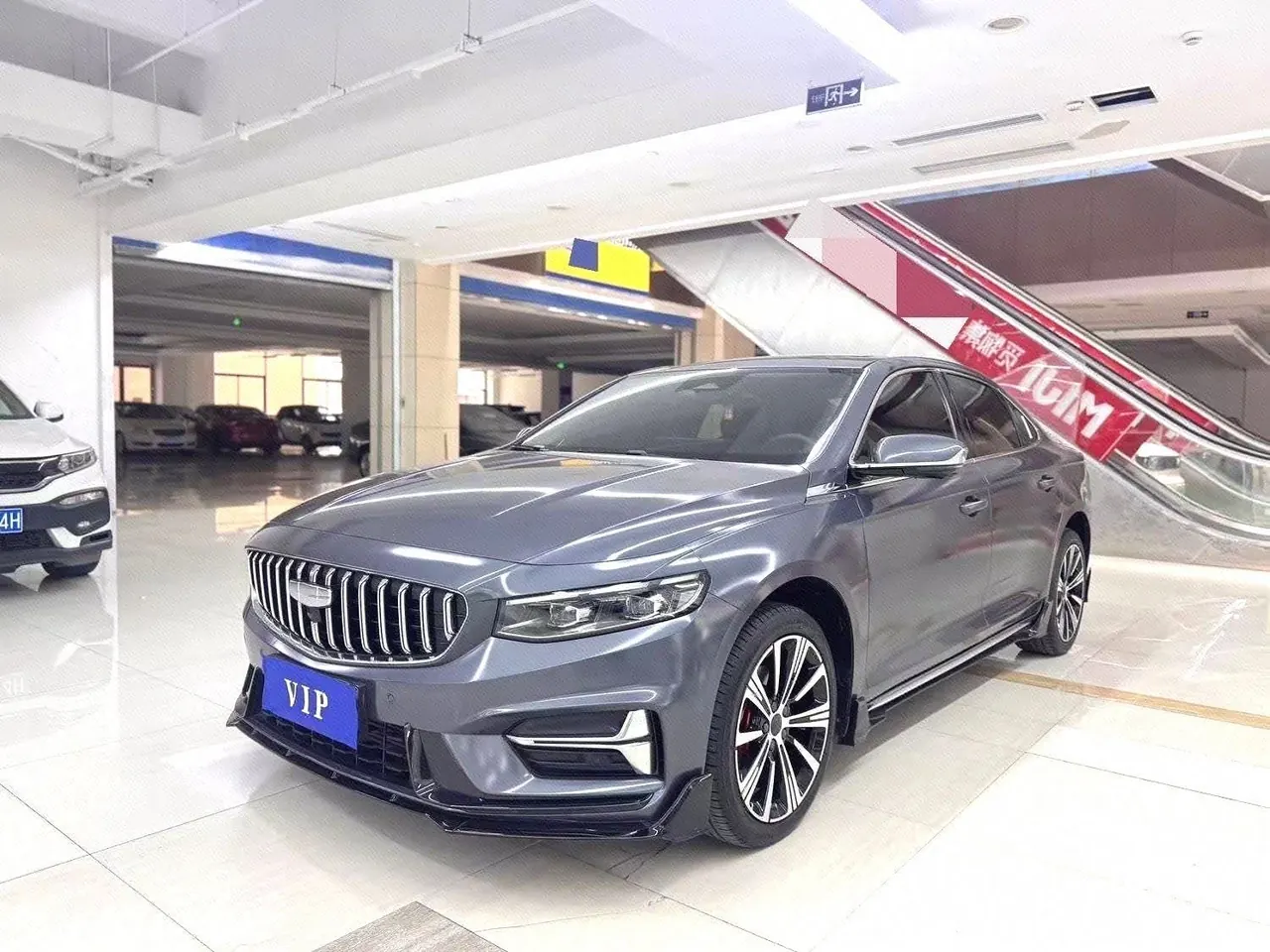 打开图片灯箱:Geely 2025 xingrui 2.0TD oriental obsidian current edition automatic gear