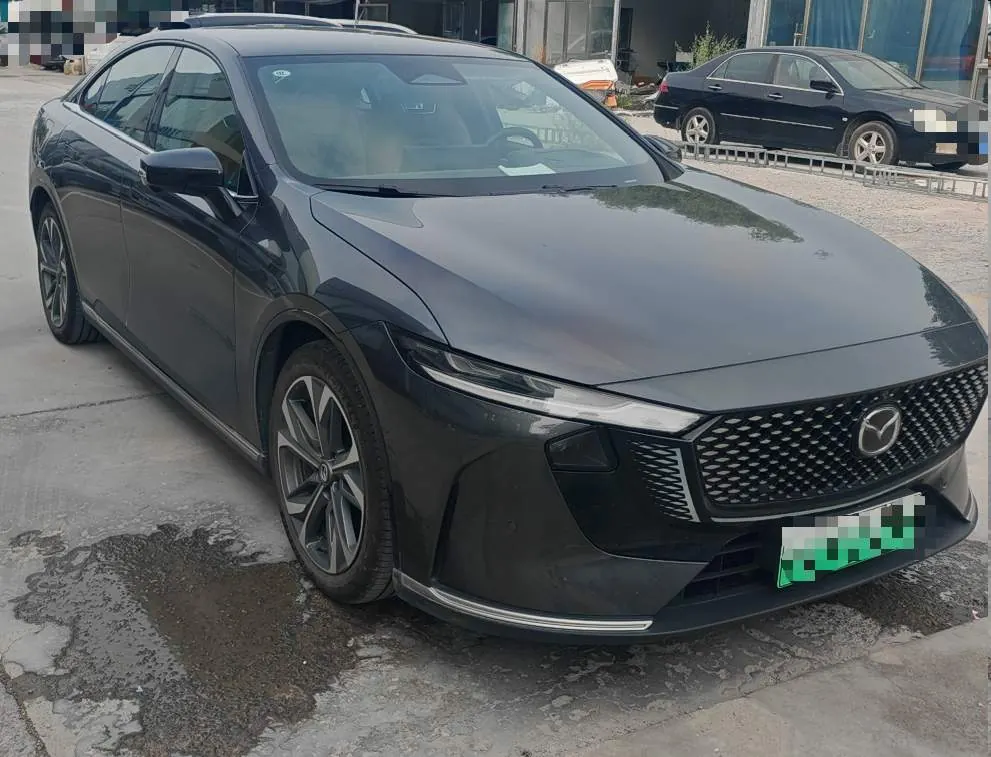 Mazda 2024 EZ-6 200 Smart Edition Automatic Gear 2