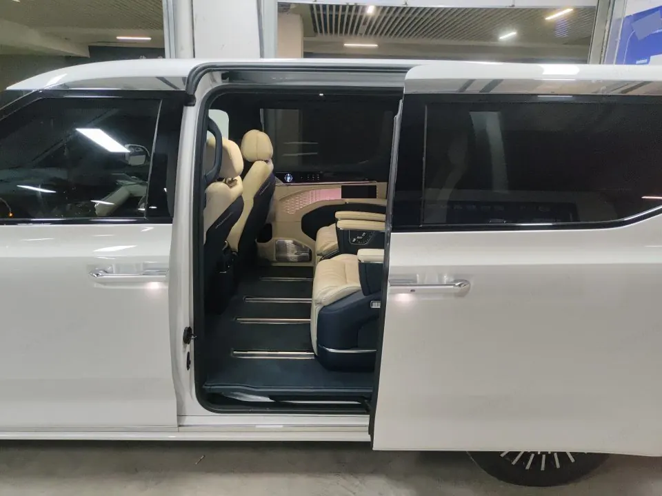 Zeekr 2024 Zeekr 009 7-seat aisle version 108kWh automatic gear 6