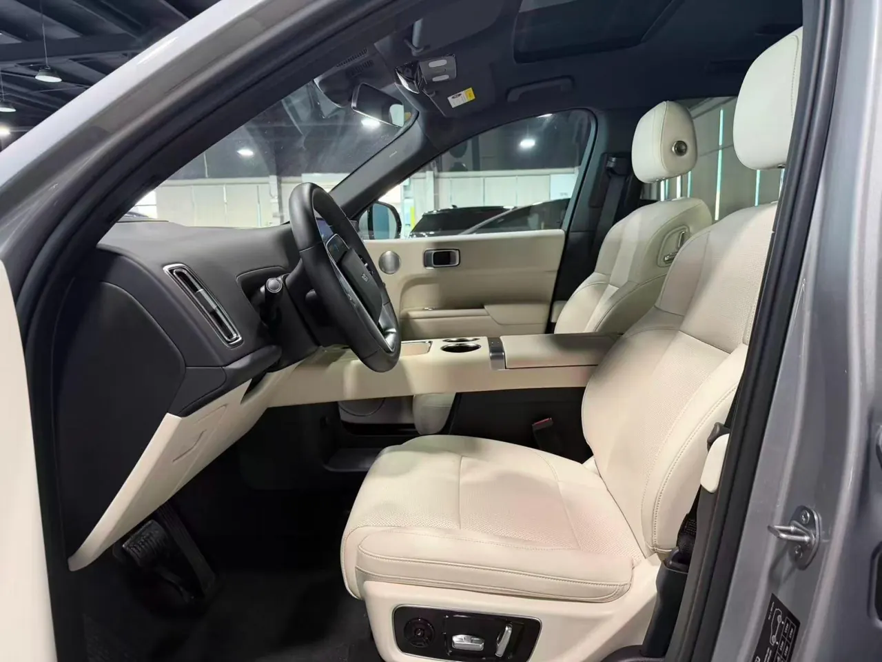 Li 2025 L8 Max Intelligent Rejuvenation Automatic Gear 3