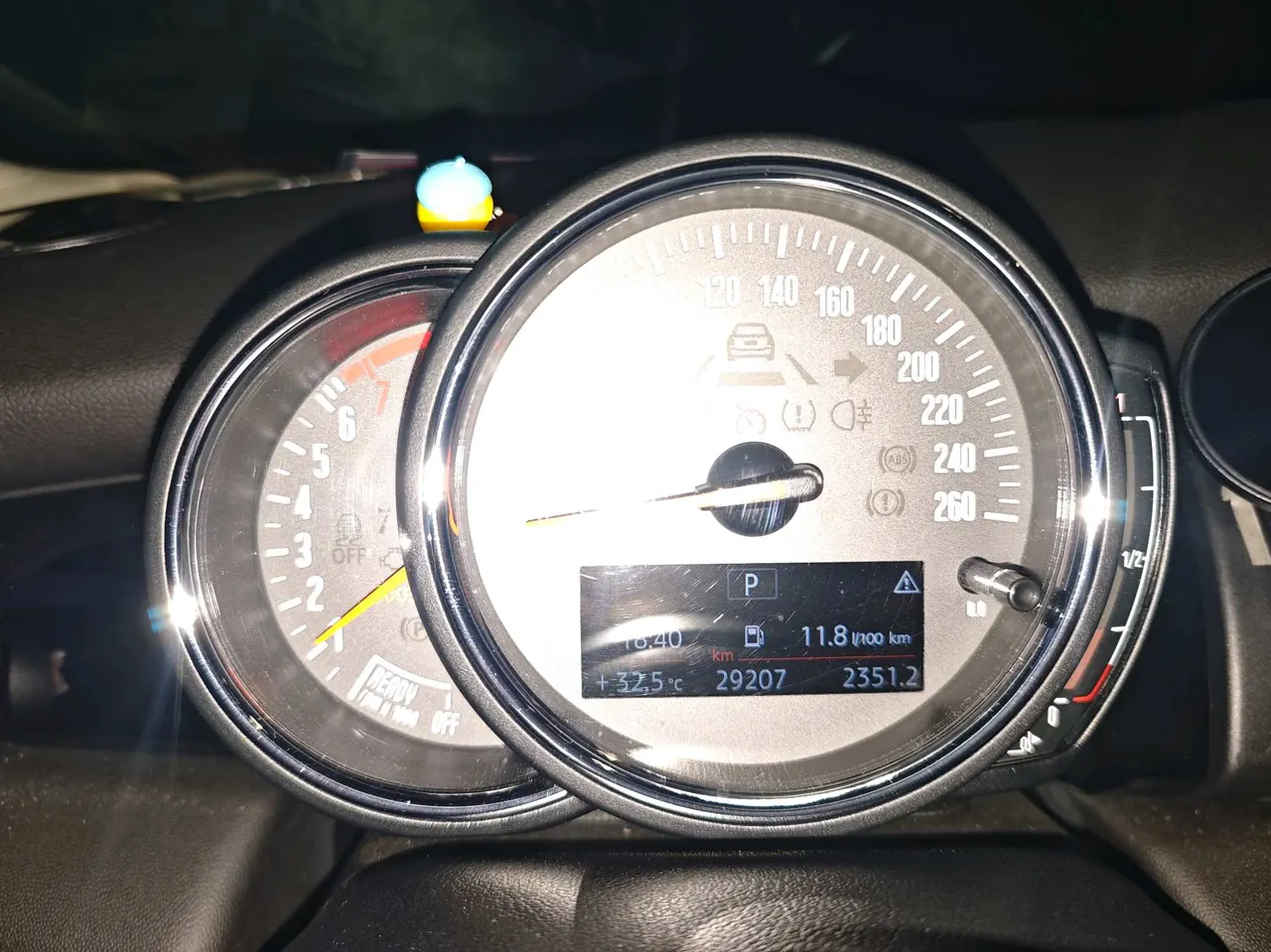 MINI Mini 5-Door (Imported) 2020 Mini Cooper 1.5T Classic Auto 8