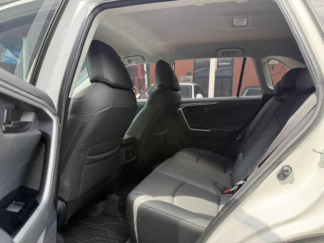 Toyota 2024 RAV4 Rongbo 2.0 Stepless Two-Drive City Edition Automatic Gear 5