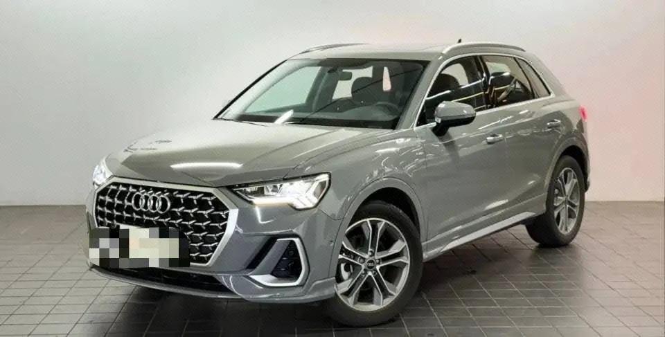 Open image lightbox: Audi 2024 Q3 2.0TFSI 40TFSI Fashion Dynamic Automatic
