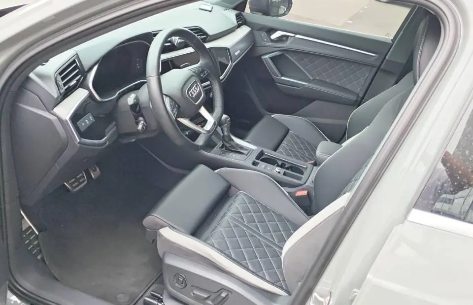 Audi 2024 Q3 2.0TFSI 40TFSI Fashion Dynamic Automatic 2