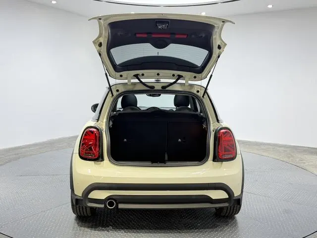 MINI Mini (Imported) 2022 Mini Cooper 1.5T Classic Auto 8