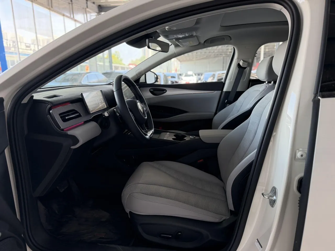BYD 2025 seals 06 DM-i 1.5 stepless travel version 150KM exclusive automatic gear 4