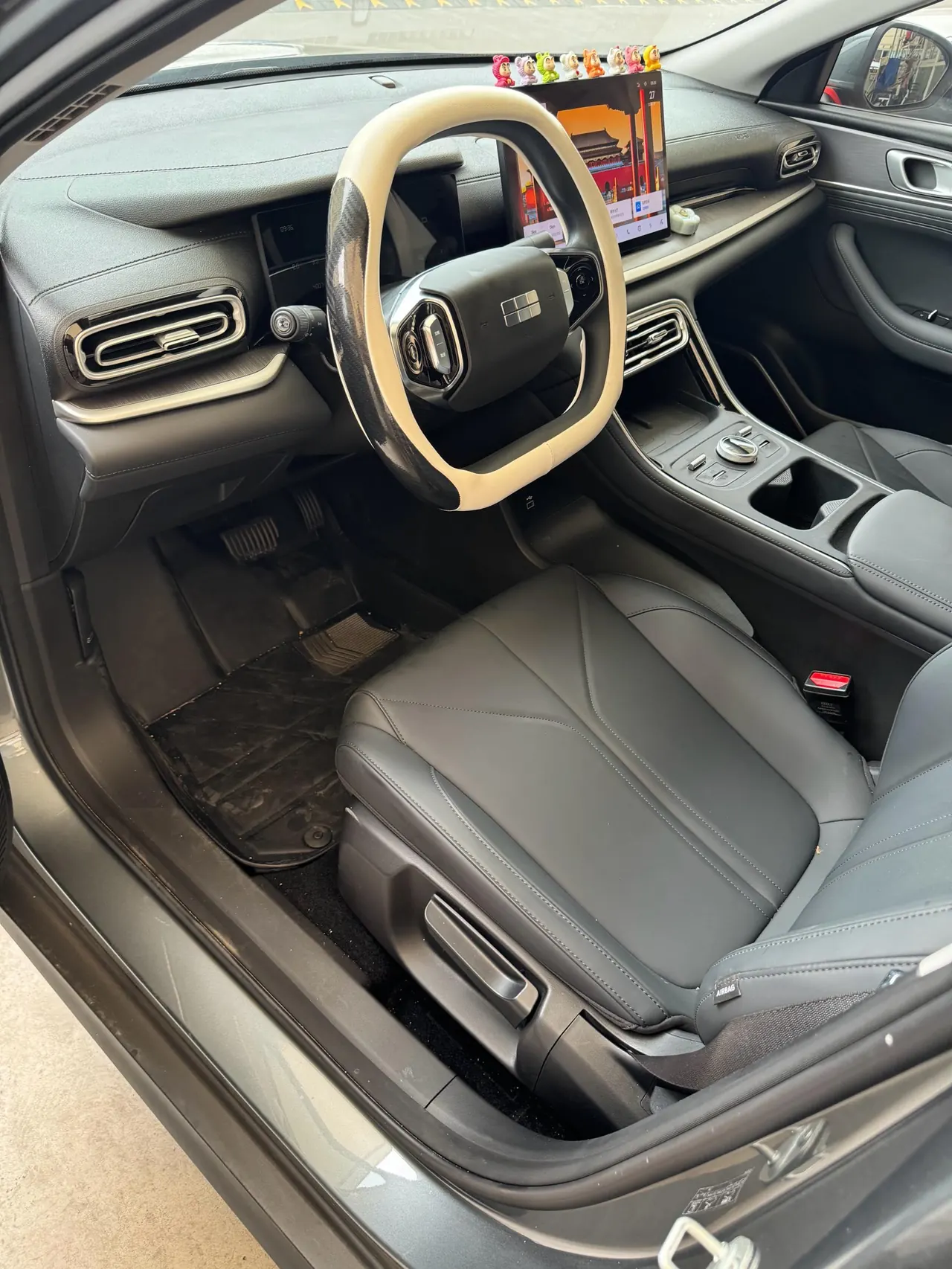 Geely Galaxy 2025 xingyao 6 EM-i 1.5 60km sailing version of automatic gear 2