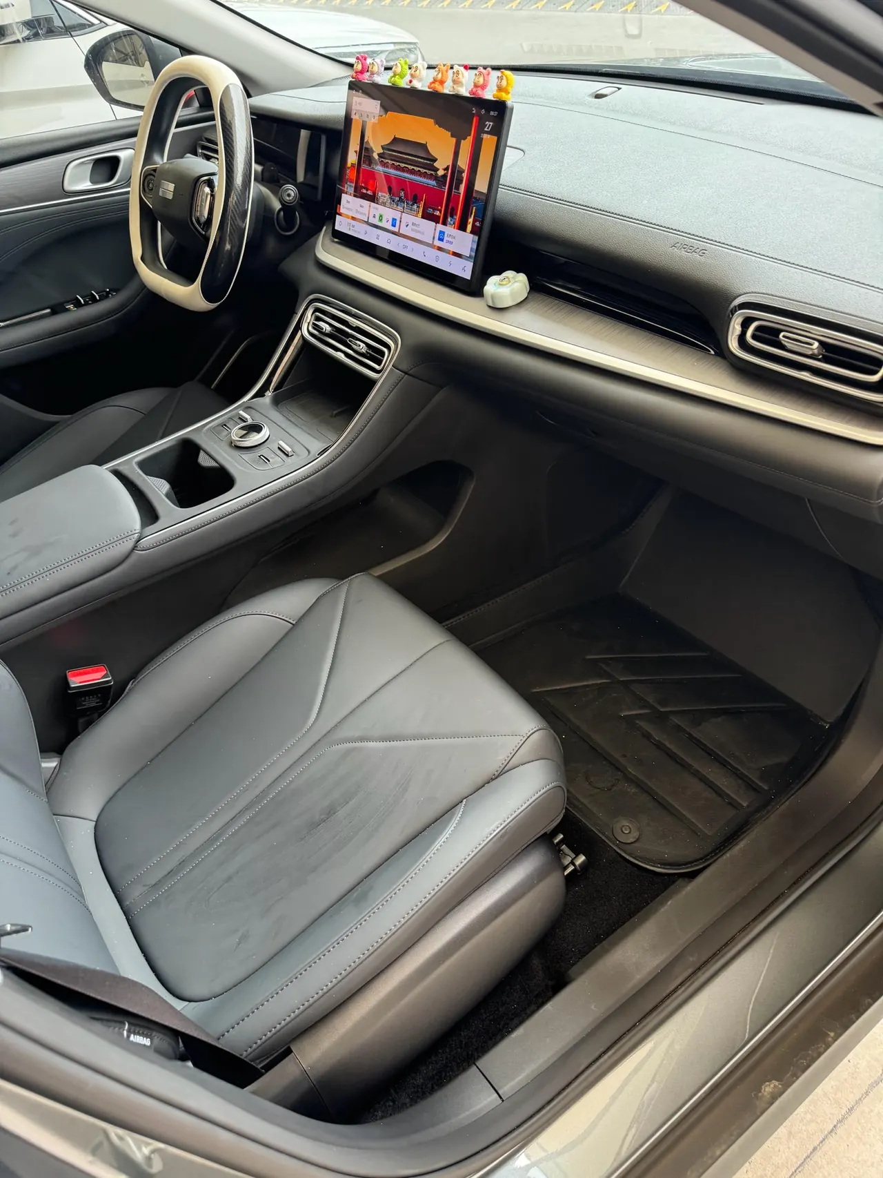 Geely Galaxy 2025 xingyao 6 EM-i 1.5 60km sailing version of automatic gear 3