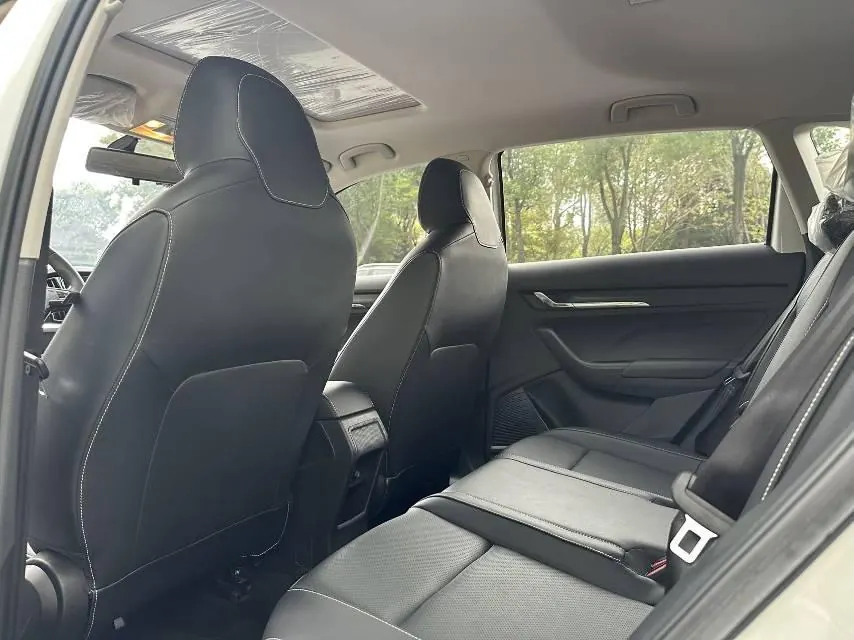 Skoda 2023 Komick 1.5 Comfortable Edition Automatic Gear 5