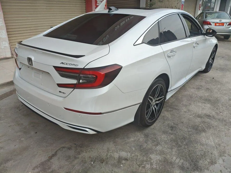 Honda 2022 10th Generation Accord Hybrid 2.0 Stepless Magic Night Reed Edition Automatic Gear 2