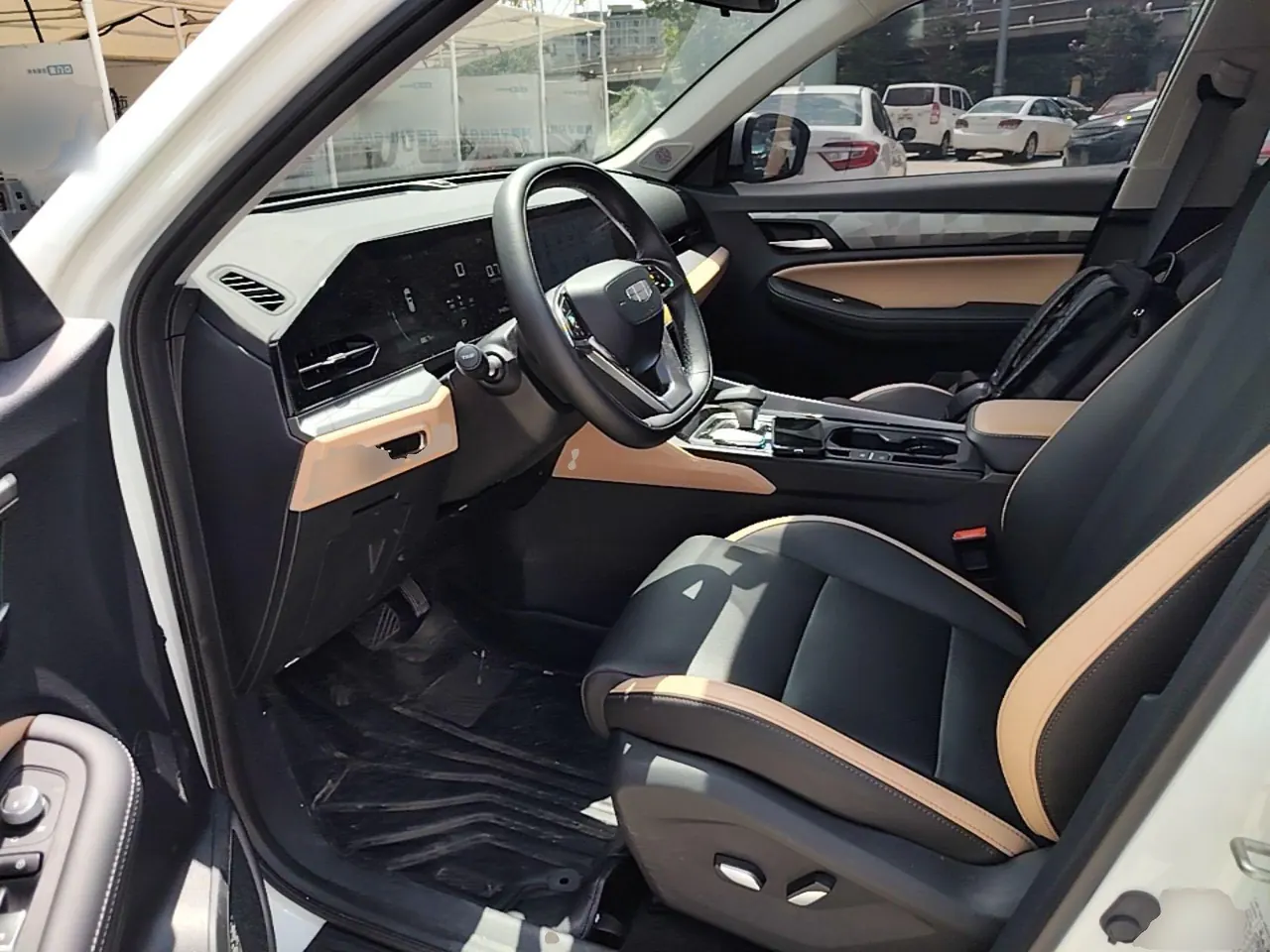 Geely 2024 Hao Yue PRO 1.5T Vertical and Horizontal Automatic Gear 6