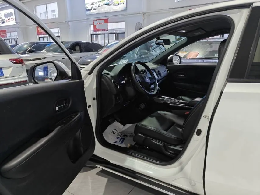 Honda 2020 XR-V 1.5T Stepless 220TURBO Comfort Edition Automatic Gear 5